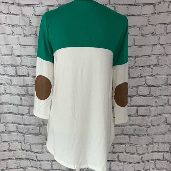 Zenana color block v-neck shirt - Picture 2 of 3